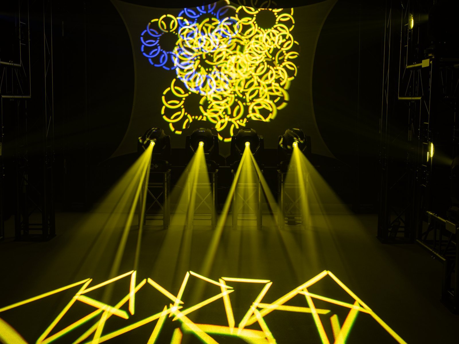 EUROLITE LED TMH-S180 Moving-Head Spot EUROLITE LED TMH-S180 Moving-Head Spot