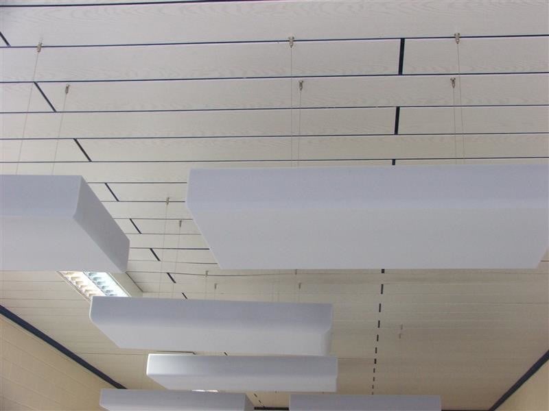 Akustik-Deckensegel aus BASOTECT®    Akustik-Deckensegel aus BASOTECT®