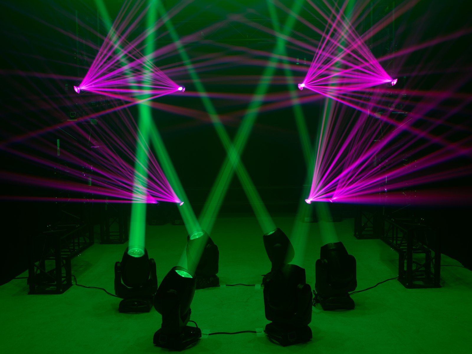 FUTURELIGHT DMB-100 LED Moving-Head